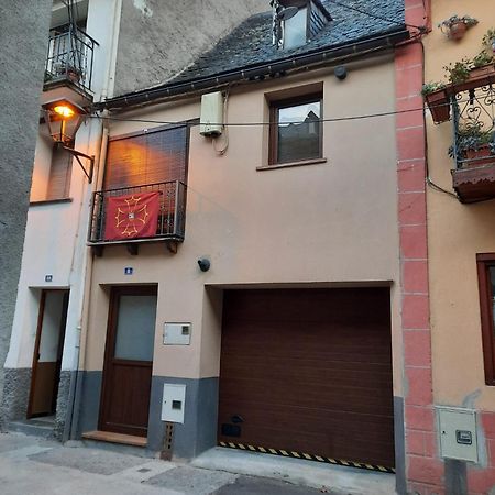 Mcastet, Casita Aranesa En El Valle De Aran Bossost Luaran gambar