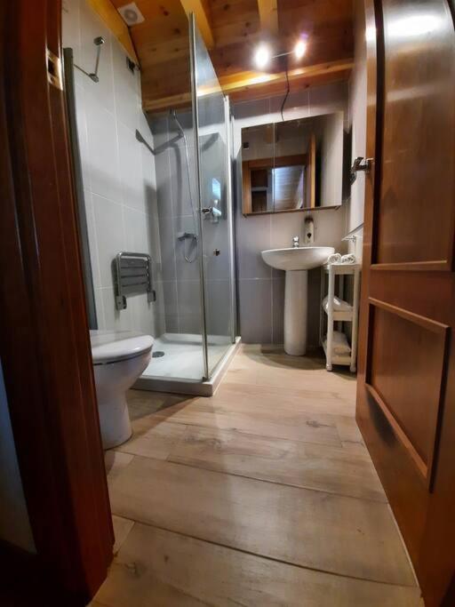 Mcastet, Casita Aranesa En El Valle De Aran Bossost Luaran gambar