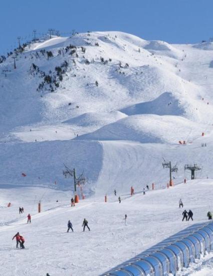 Mcastet, Casita Aranesa En El Valle De Aran Bossost Luaran gambar